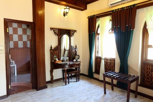 Tausi Palace Hotel image 22