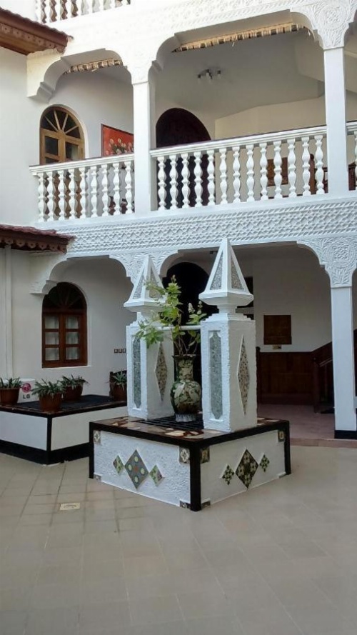 Tausi Palace Hotel image 32